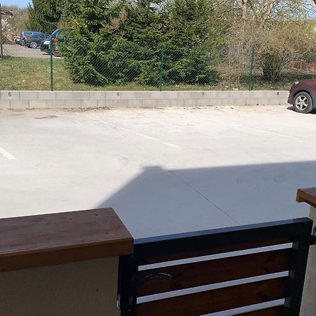 Apartman S Terasou Zvolen Buitenkant foto