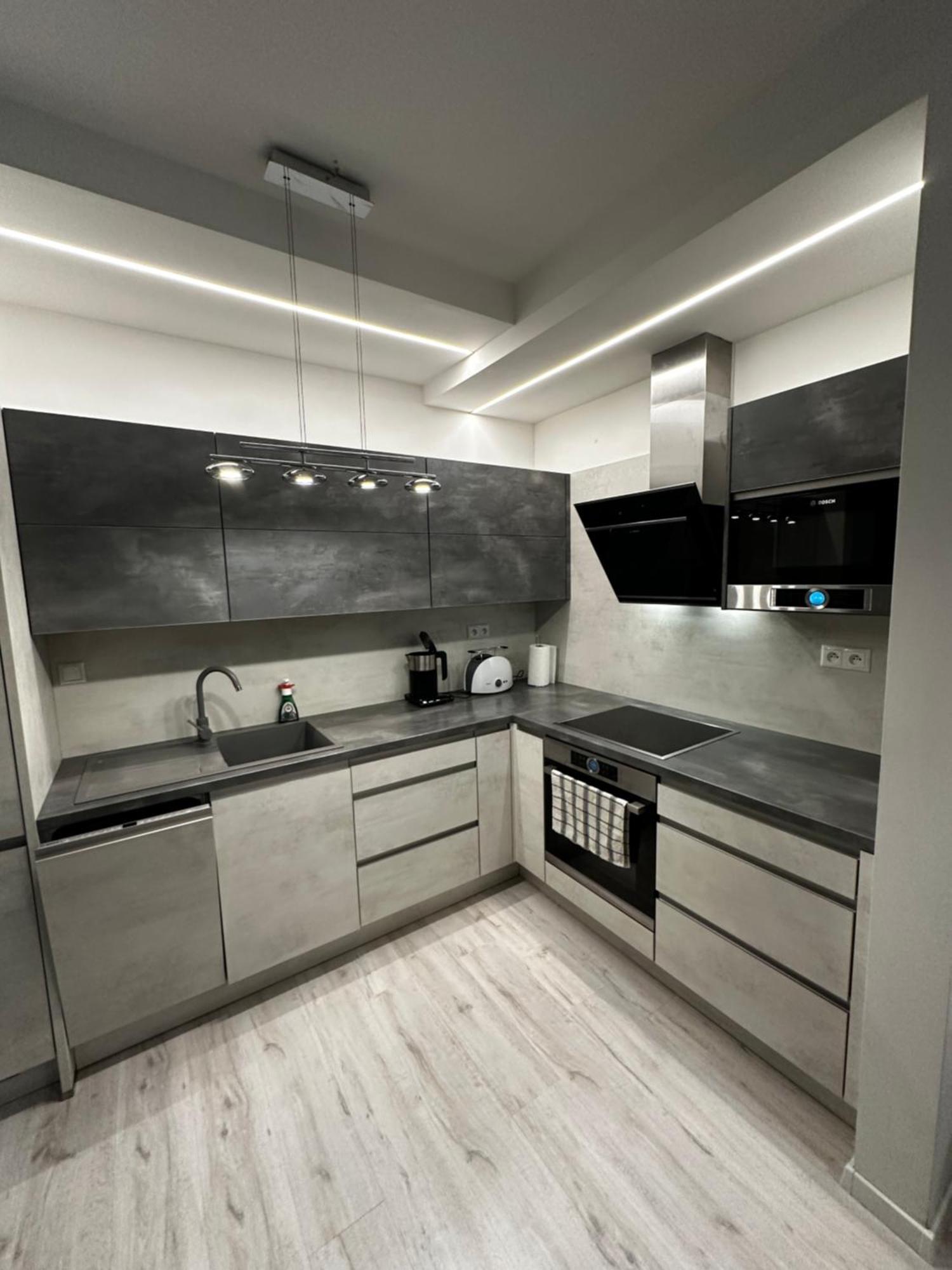 Apartman S Terasou Zvolen Buitenkant foto