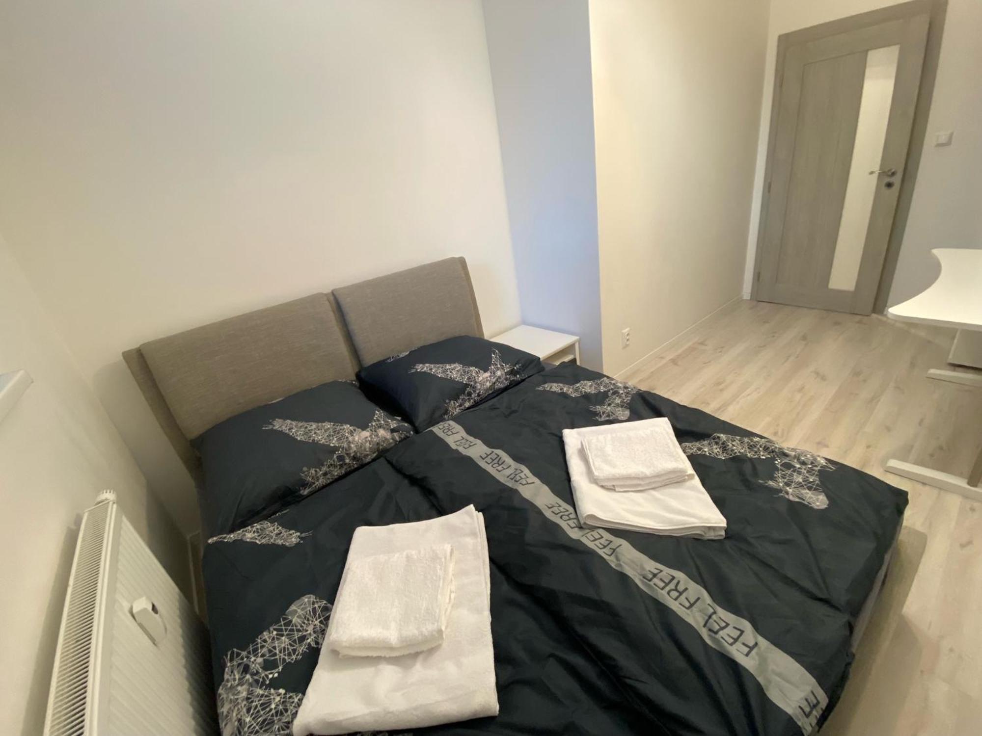 Apartman S Terasou Zvolen Buitenkant foto