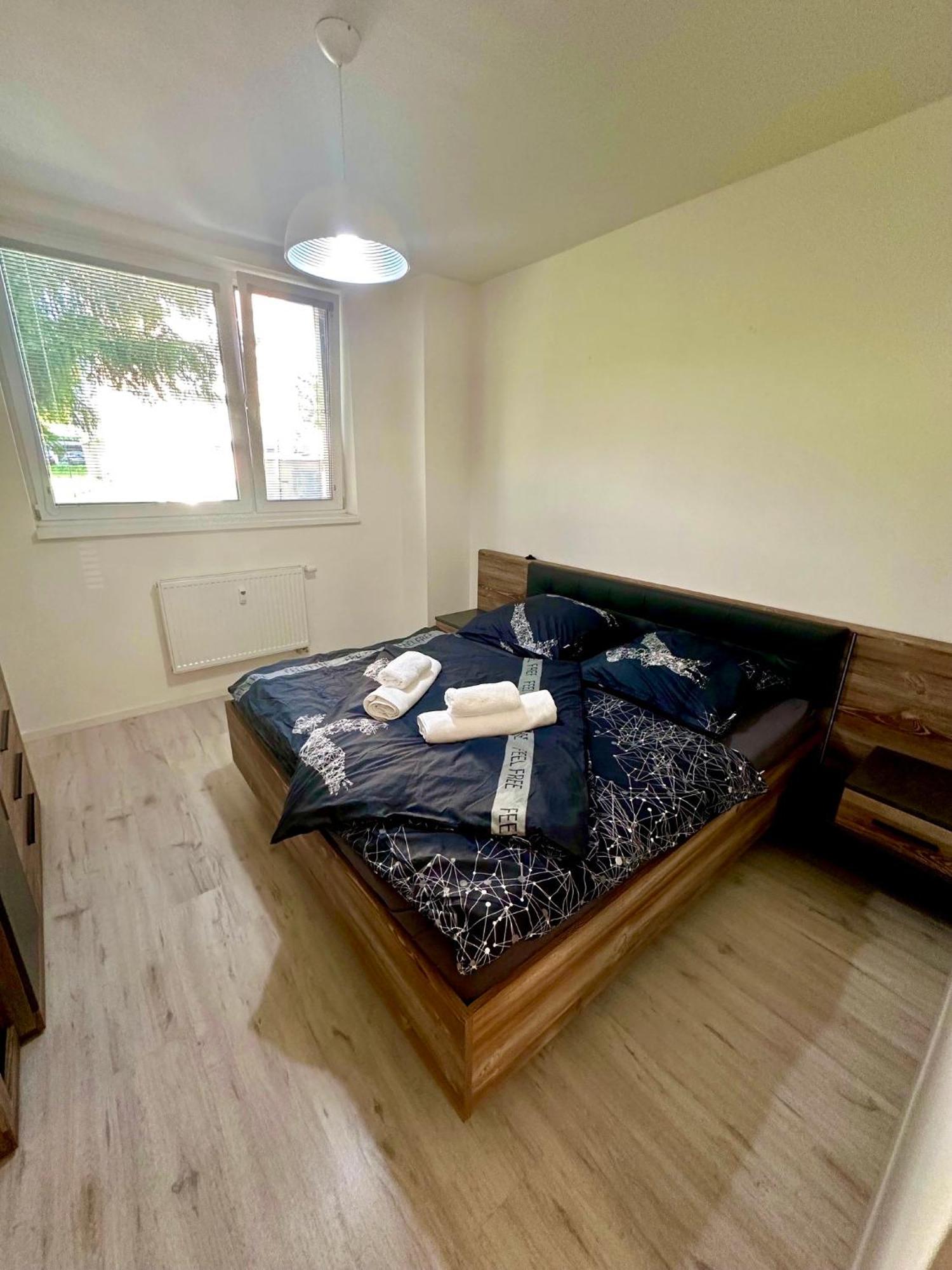 Apartman S Terasou Zvolen Buitenkant foto